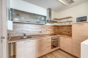 Parduodamas butas Konstitucijos pr., Šnipiškės, Vilniaus m., Vilniaus m. sav., 70.6 m2 ploto, 2 kambariai 8
