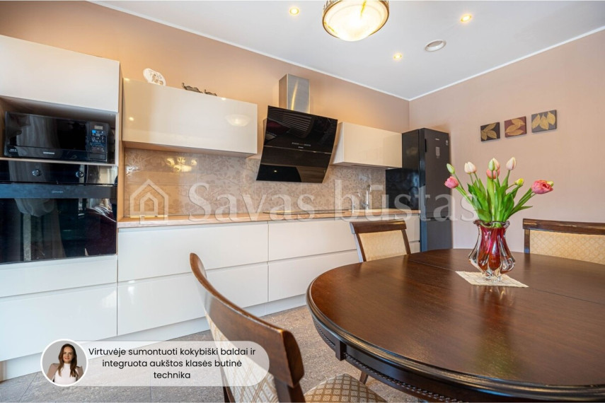 Parduodamas namas Karklų g., Kalotės k., Klaipėdos r. sav., 237.58 m2 ploto, aukštai 5