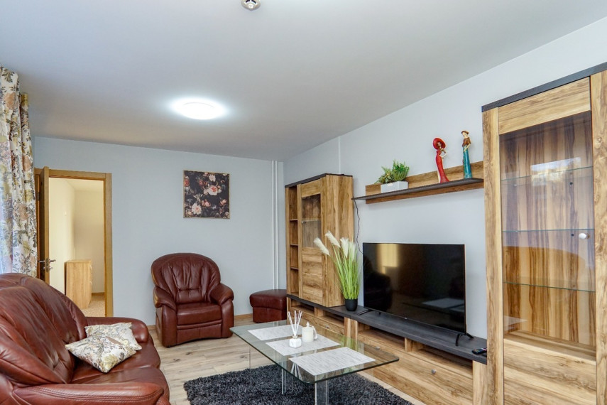 Nuomojamas butas Dainavos g., Pilėnai, Panevėžio m., Panevėžio m. sav., 69.96 m2 ploto, 3 kambariai 6
