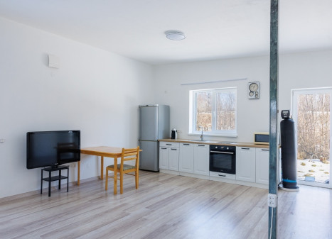 Parduodamas namas Kelmijos Sodų 85-oji g., Salininkai, Vilniaus m., Vilniaus m. sav., 78 m2 ploto, 1 aukštai