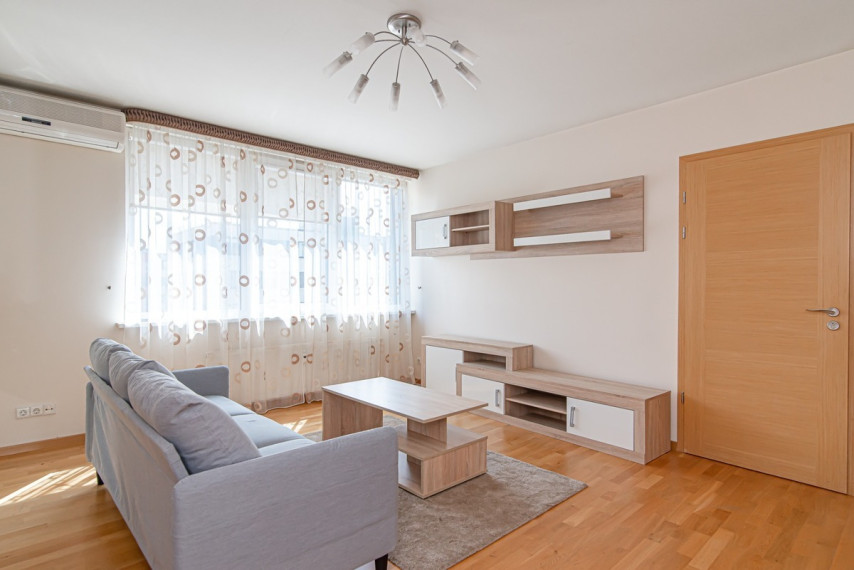 Nuomojamas butas Girulių g., Pašilaičiai, Vilniaus m., Vilniaus m. sav., 66 m2 ploto, 3 kambariai 1