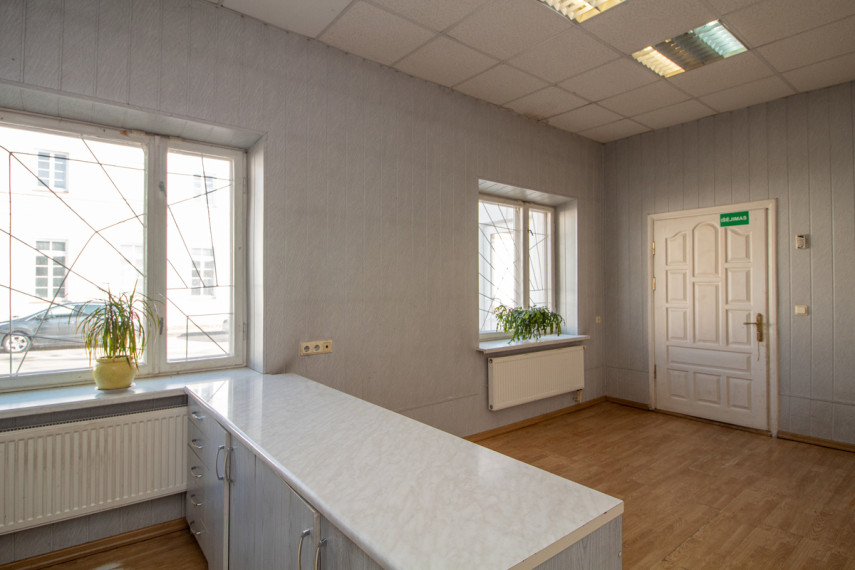Nuomojamos administracinės patalpos Jūros g., Tauragės m., Tauragės r. sav., 60 m2 ploto 12