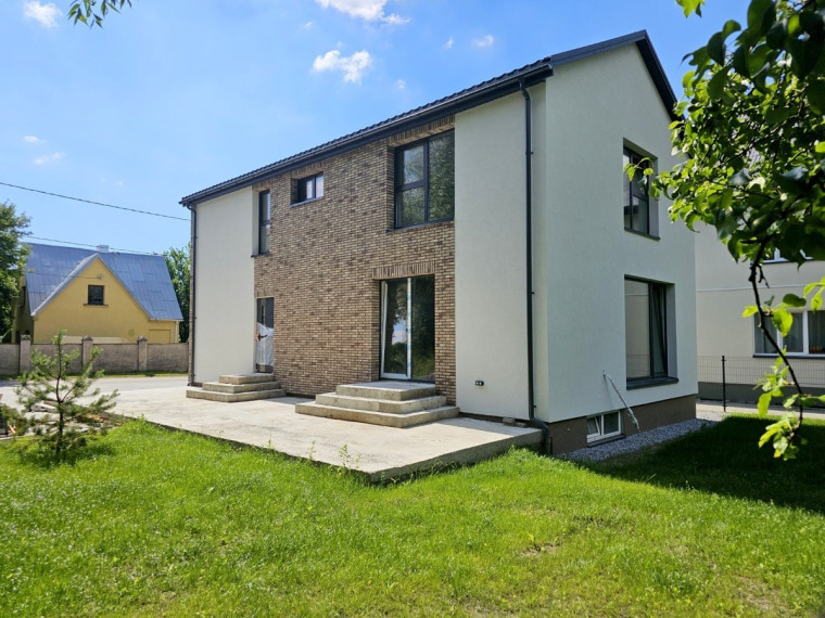 Parduodamas namas Anykščių g., Trekas, Klaipėdos m., Klaipėdos m. sav., 200.49 m2 ploto, 2 aukštai 2