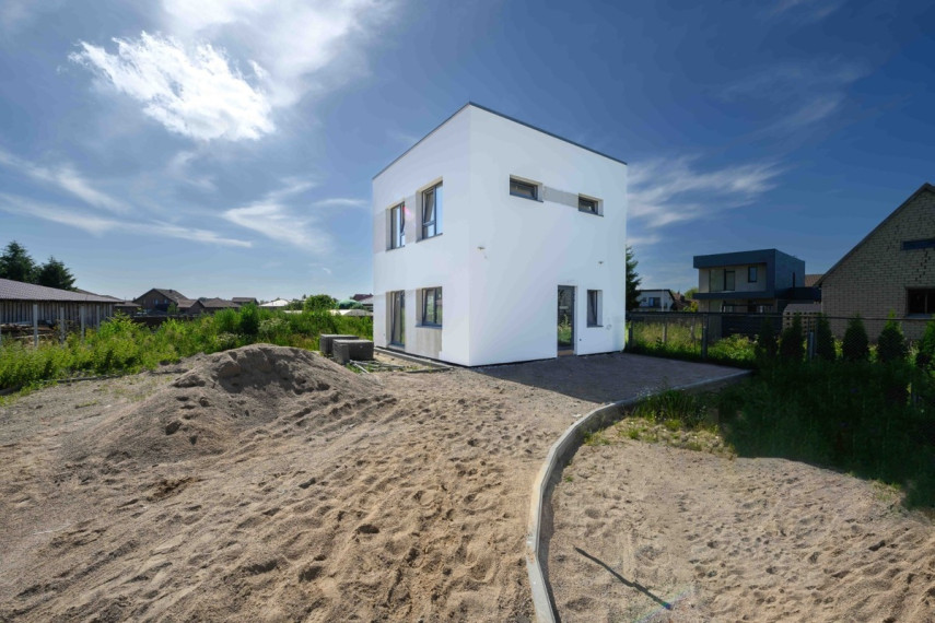 Parduodamas namas Klaipėdos r. sav., Slengių k., Baukštininkų g., 80 m2 ploto, 2 aukštai 30