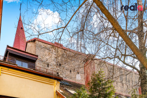 Stilingas, 3 miegamųjų, butas Senamiestyje 27