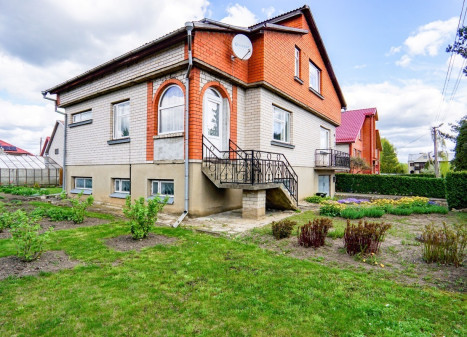 Parduodamas namas Ateities g., Biržų m., Biržų r. sav., 165 m2 ploto, 2 aukštai