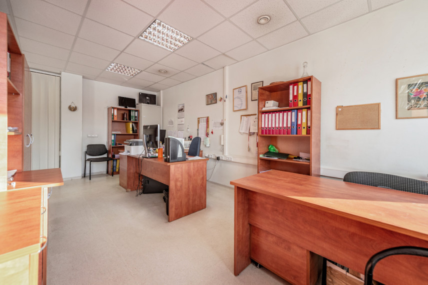 Parduodamos administracinės patalpos Kareivių g., Žirmūnai, Vilniaus m., Vilniaus m. sav., 500.02 m2 ploto 6