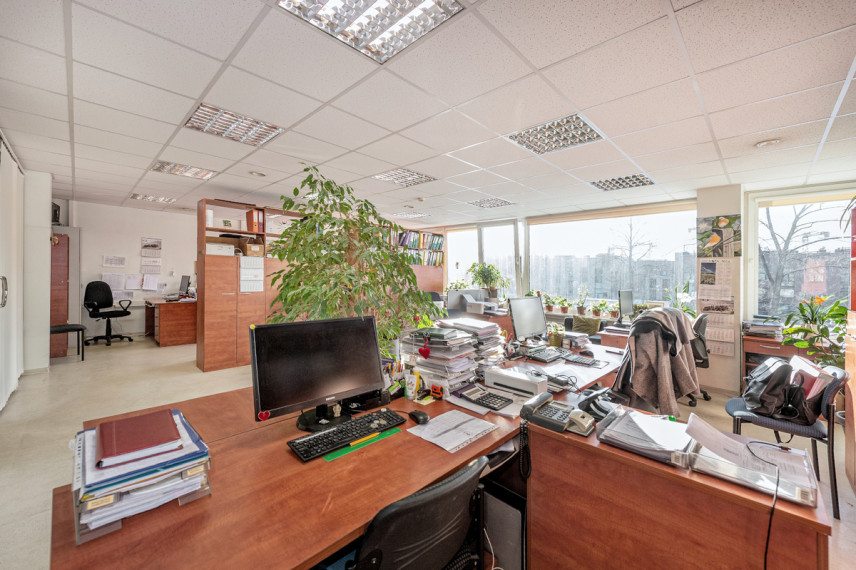 Parduodamos administracinės patalpos Kareivių g., Žirmūnai, Vilniaus m., Vilniaus m. sav., 500.02 m2 ploto 8