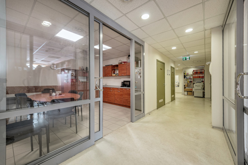 Parduodamos administracinės patalpos Kareivių g., Žirmūnai, Vilniaus m., Vilniaus m. sav., 500.02 m2 ploto 23