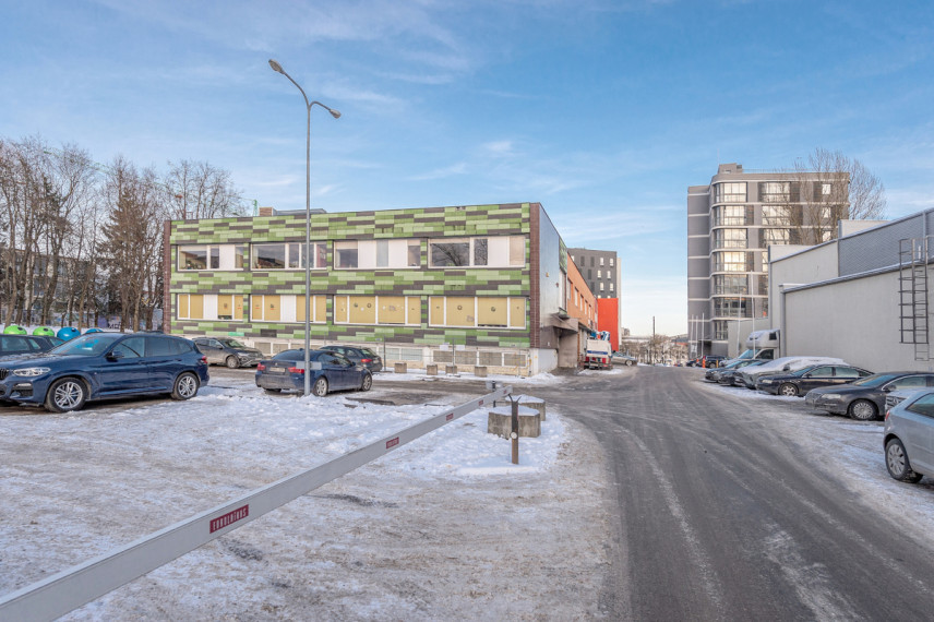 Parduodamos administracinės patalpos Kareivių g., Žirmūnai, Vilniaus m., Vilniaus m. sav., 500.02 m2 ploto 30