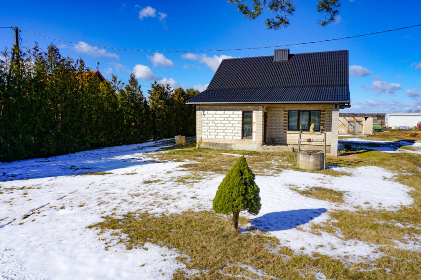 Parduodamas namas Tvibių k., Šiaulių r. sav., 110.3 m2 ploto, 1 aukštai 2