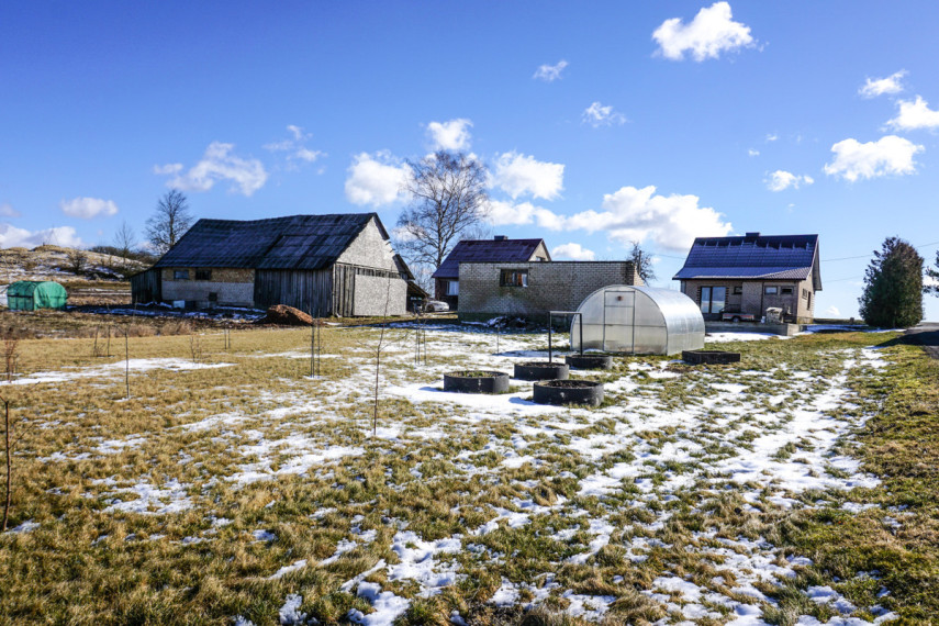 Parduodamas namas Tvibių k., Šiaulių r. sav., 110.3 m2 ploto, 1 aukštai 6
