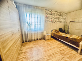 Parduodamas butas Klaipėdos apskritis, Klaipėda, Centras, Taikos pr., 46 m2 ploto, 2 kambariai 3