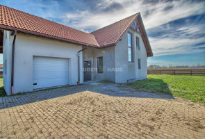 Parduodamas namas Sodų g., Radailių k., Klaipėdos r. sav., 180 m2 ploto, 2 aukštai 9
