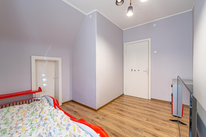 Parduodamas namas Žeimenos g., Žaliakalnis, Kauno m., Kauno m. sav., 548 m2 ploto, 2 aukštai 12