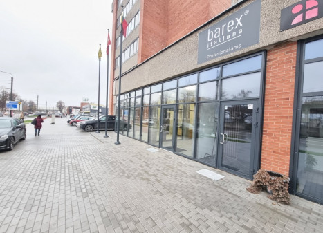 Nuomojamos administracinės, paslaugų, prekybos patalpos Raudondvario pl., Vilijampolė, Kauno m., Kauno m. sav., 230 m2 ploto