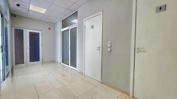 Nuomojamos administracinės, paslaugų, prekybos patalpos Raudondvario pl., Vilijampolė, Kauno m., Kauno m. sav., 230 m2 ploto 5