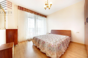 Nuomojamas butas Šeimyniškių g., Šnipiškės, Vilniaus m., Vilniaus m. sav., 100 m2 ploto, 3 kambariai 10