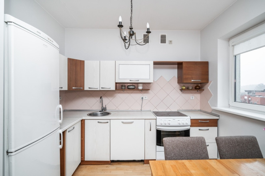 Parduodamas butas Justiniškių g., Justiniškės, Vilniaus m., Vilniaus m. sav., 50 m2 ploto, 2 kambariai 3