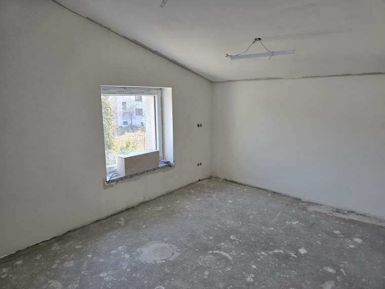 Parduodamas butas Mokyklos g., Galgių k., Vilniaus r. sav., 67.00 m² ploto 3 kambariai 7