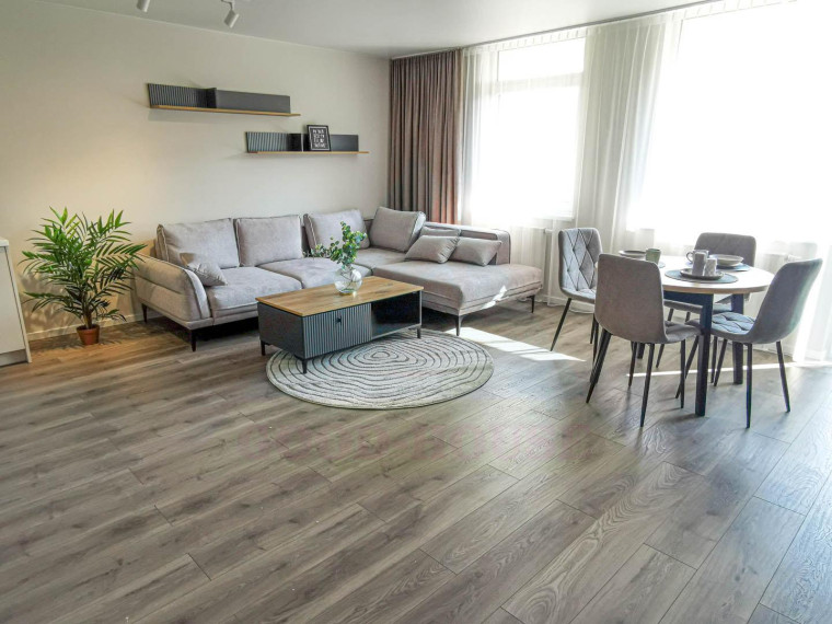 Parduodamas butas Rygos g., Justiniškės, Vilniaus m., Vilniaus m. sav., 74.02 m² ploto 3 kambariai 6