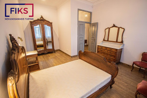 Nuomojamas butas D. Poškos g., Senamiestis, Kauno m., Kauno m. sav., 82.00 m² ploto 3 kambariai 12