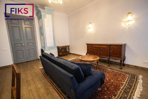 Nuomojamas butas D. Poškos g., Senamiestis, Kauno m., Kauno m. sav., 82.00 m² ploto 3 kambariai 23