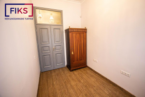 Nuomojamas butas D. Poškos g., Senamiestis, Kauno m., Kauno m. sav., 82.00 m² ploto 3 kambariai 28