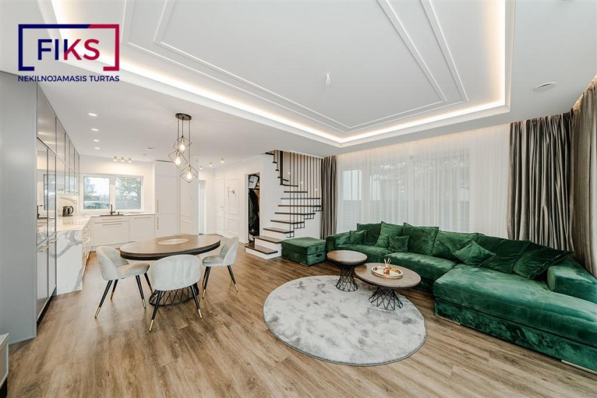 Parduodamas namas Bernatonių g., Romainiai, Kauno m., Kauno m. sav., 93.00 m² ploto 3 kambariai 4