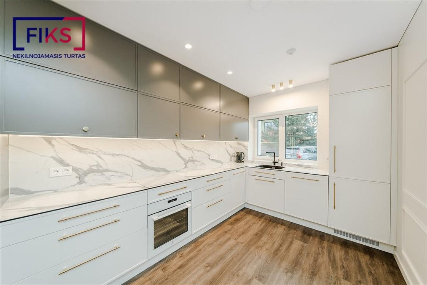 Parduodamas namas Bernatonių g., Romainiai, Kauno m., Kauno m. sav., 93.00 m² ploto 3 kambariai 6