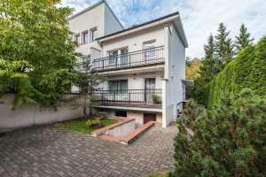 Parduodamas namas Liongino Baliukevičiaus-Dzūko g., Fabijoniškės, Vilniaus m., Vilniaus m. sav., 233.38 m2 ploto, 3 aukštai 18