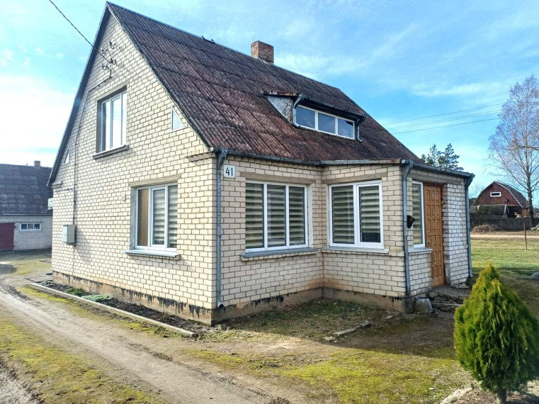 Parduodamas namas Pašvitinio g., Linkuvos m., Pakruojo r. sav., 19.23 m² ploto 2 kambariai 1
