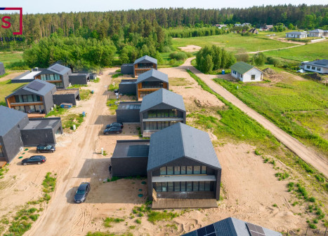 Parduodamas namas Alksnių g., Užubrasčio k., Vilniaus r. sav., 201.00 m² ploto 6 kambariai