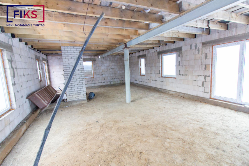 Parduodamas namas Taikos g., Kvėdarnos mstl., Šilalės r. sav., 145.00 m² ploto 4 kambariai 9
