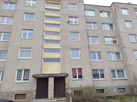 Parduodamas butas M. Daukšos g., Mažeikių m., Mažeikių r. sav., 50.22 m2 ploto, 2 kambariai 29