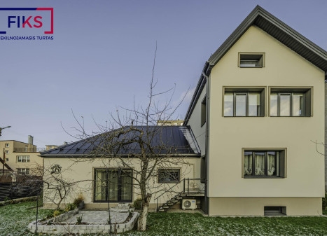 Parduodamas namas Ryšių g., Kauno m., Kauno m. sav., 199 m² ploto 6 kambariai