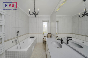 Parduodamas namas Ryšių g., Kauno m., Kauno m. sav., 199 m² ploto 6 kambariai 11