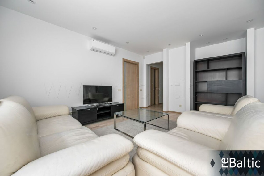 Nuomojamas butas Žalgirio g., Šnipiškės, Vilniaus m., Vilniaus m. sav., 93 m2 ploto, 3 kambariai 5