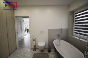 Parduodamas namas Čekiškės g., Vilkijos m., Kauno r. sav., 277.87 m² ploto 2 kambariai 12