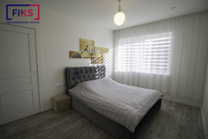 Parduodamas namas Čekiškės g., Vilkijos m., Kauno r. sav., 277.87 m² ploto 2 kambariai 7