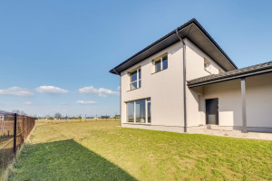 Parduodamas namas Senasis Ukmergės kelias, Mažosios Riešės vs., Vilniaus r. sav., 161 m2 ploto, 2 aukštai 3