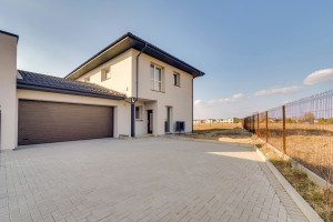 Parduodamas namas Senasis Ukmergės kelias, Mažosios Riešės vs., Vilniaus r. sav., 161 m2 ploto, 2 aukštai 27