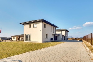 Parduodamas namas Senasis Ukmergės kelias, Mažosios Riešės vs., Vilniaus r. sav., 161 m2 ploto, 2 aukštai 28