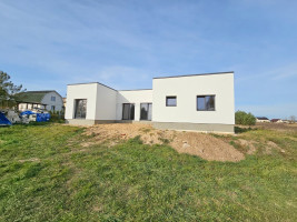 Parduodamas namas Vieversių g., Mickūnų mstl., Vilniaus r. sav., 119.8 m2 ploto, 1 aukštai 5