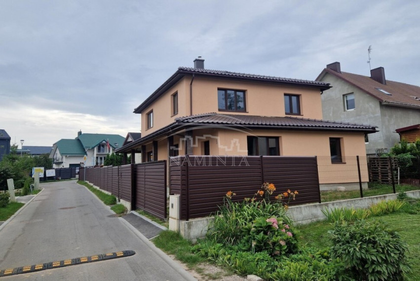 Parduodamas namas Klaipėdos m., Klaipėdos m. sav., 170 m2 ploto, 2 aukštai 1