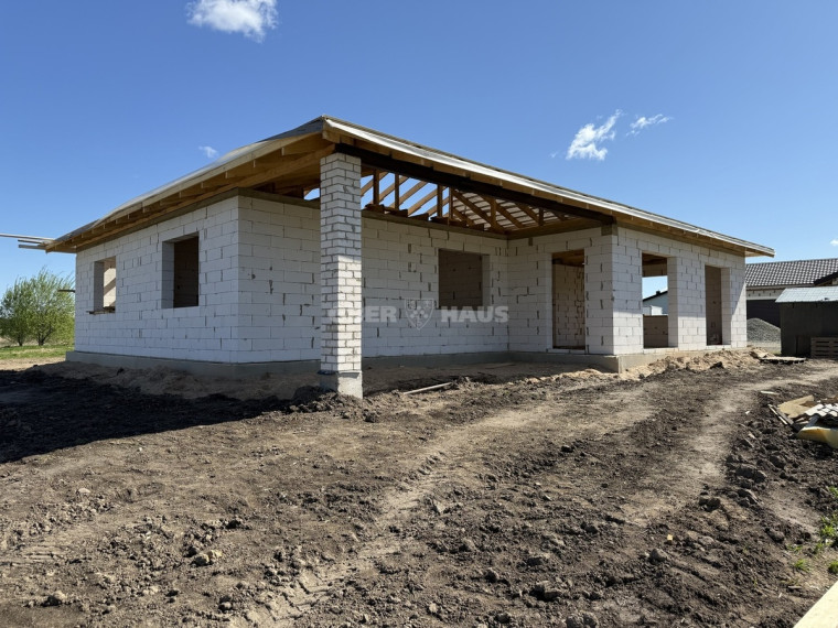 Parduodamas namas Genupio g., Raizgių k., Šiaulių r. sav., 154 m2 ploto, 1 aukštai 3