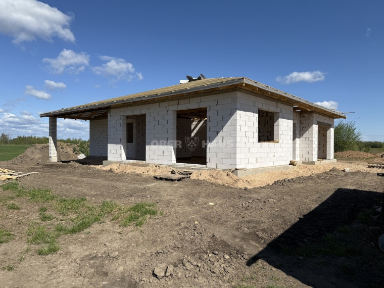 Parduodamas namas Genupio g., Raizgių k., Šiaulių r. sav., 154 m2 ploto, 1 aukštai 4