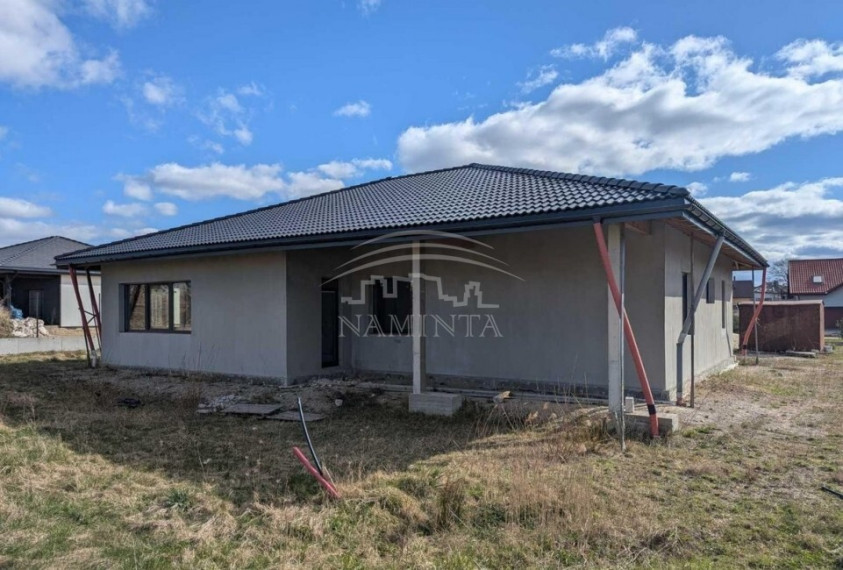 Parduodamas namas Budrikų k., Klaipėdos r. sav., 185 m2 ploto, 1 aukštai 2