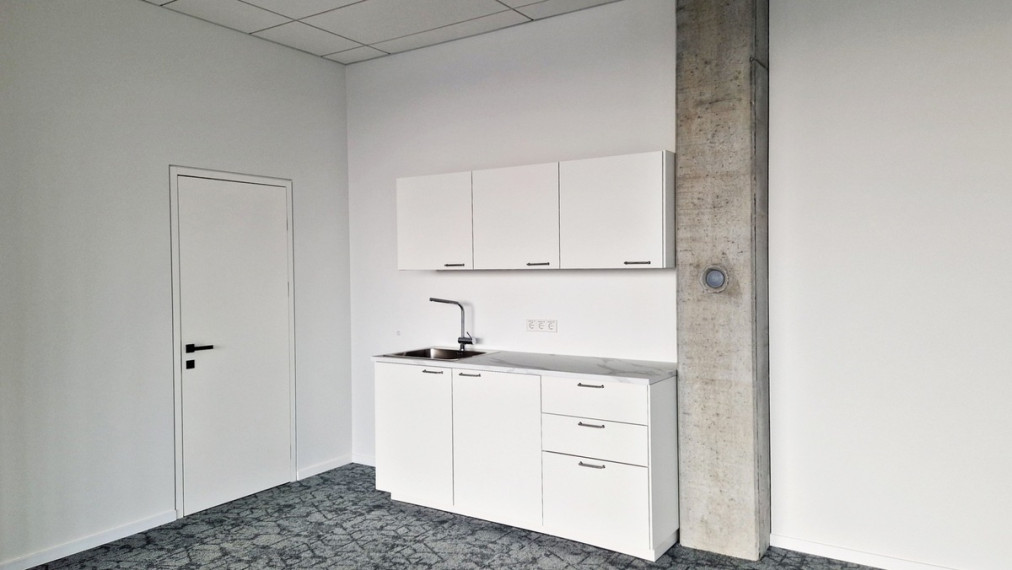 Nuomojamos administracinės, paslaugų, prekybos, sandėliavimo patalpos Sedulų g., Bukiškio k., Vilniaus r. sav., 342.04 m2 ploto 8