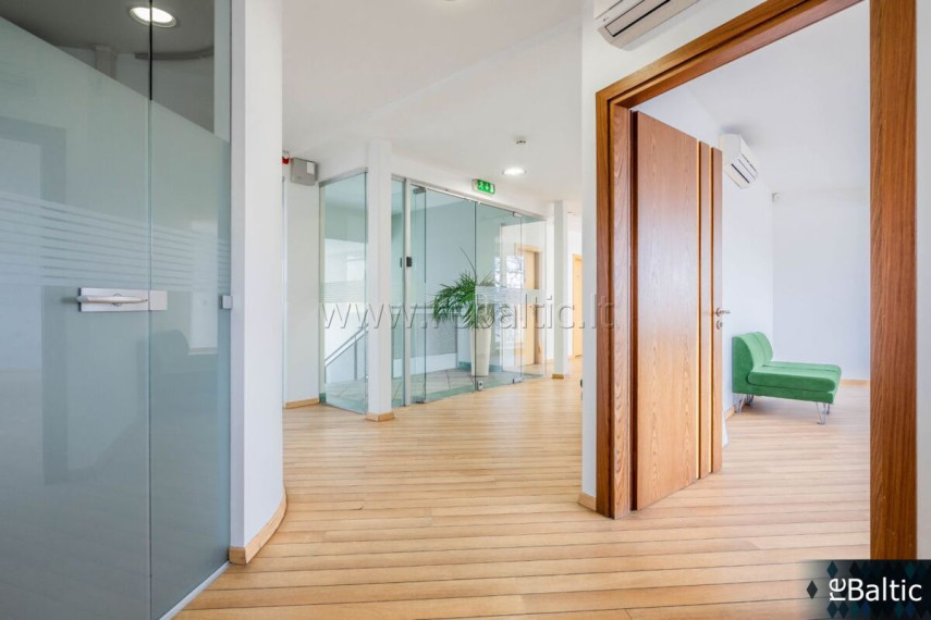 Nuomojamos administracinės patalpos Barboros Radvilaitės g., Senamiestis, Vilniaus m., Vilniaus m. sav., 104 m2 ploto 2